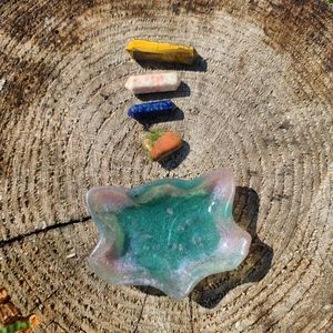 💎 Crystals & resin tray 💎